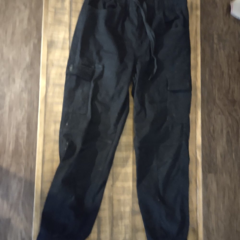 Women black jeans